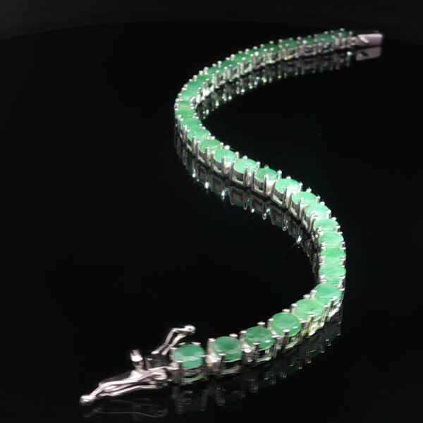 Casual Round Emerald Rocks Silver Tennis Bracelet - Image 6