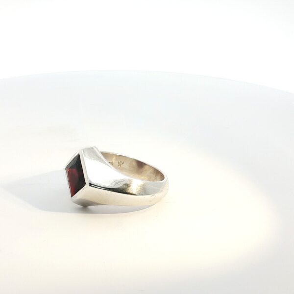 Square-Cut Garnet Signet Ring in Sterling Silver – Amarocks Men's Rocks - Image 5