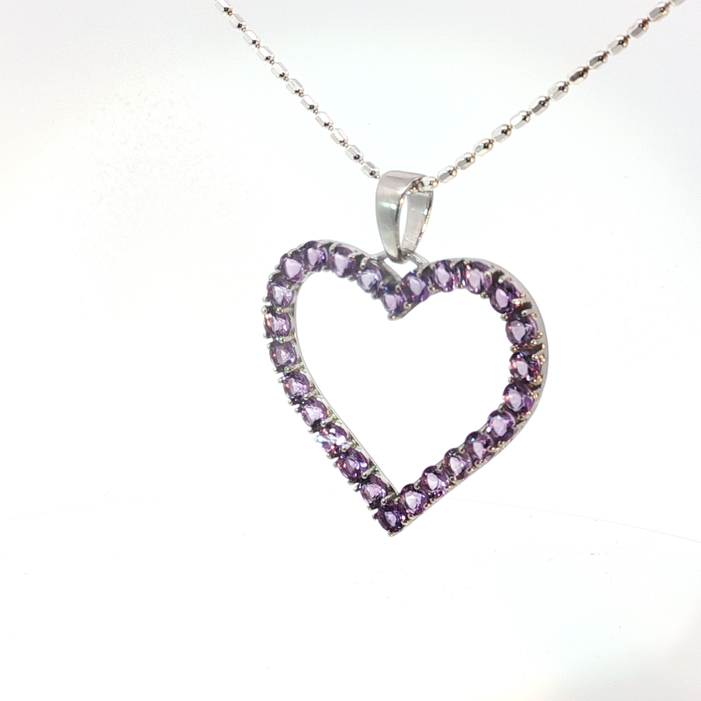 Lovely Large Heart Pendant - Light Purple Amethyst set in 925 Silver, Chain included - Image 3